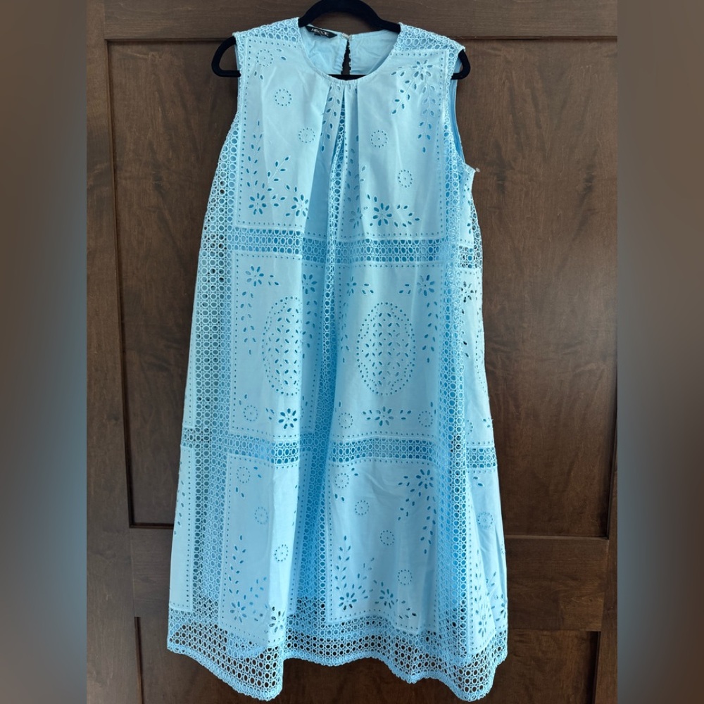 NWOT Misook Sleeveless Blue Eyelet Embroidered Dress $585 retail